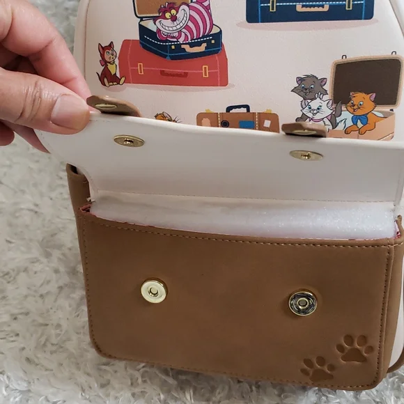 NWT Loungefly Traveling Cats mini backpack - Picture 13 of 16